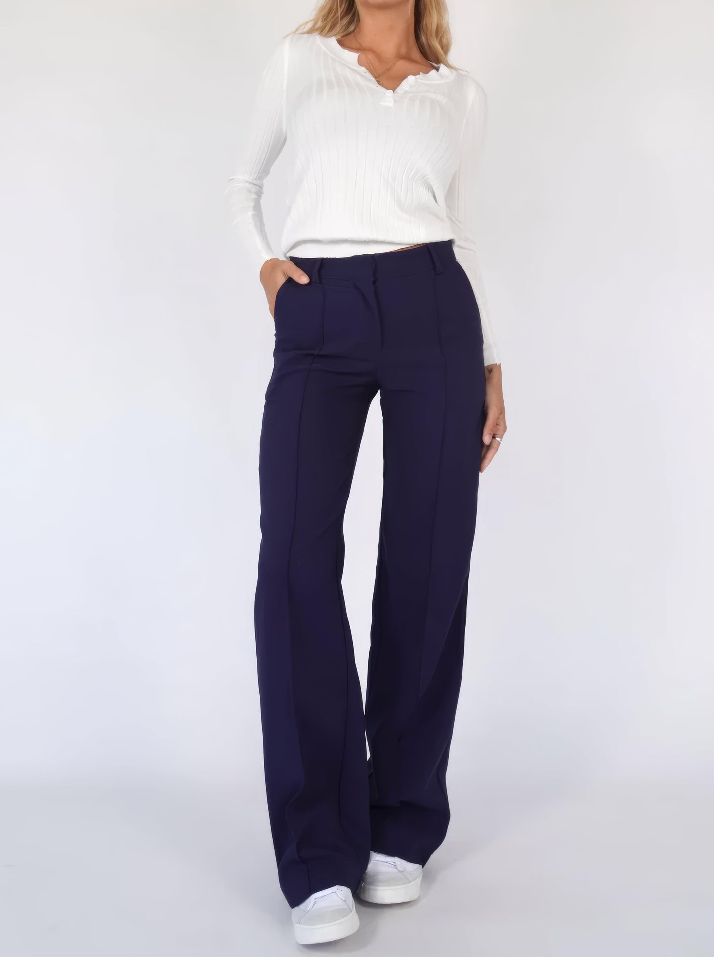 Flora | High-Waisted Wide Leg Trouser for Women | Elegant & Comfortable | Timeless Design