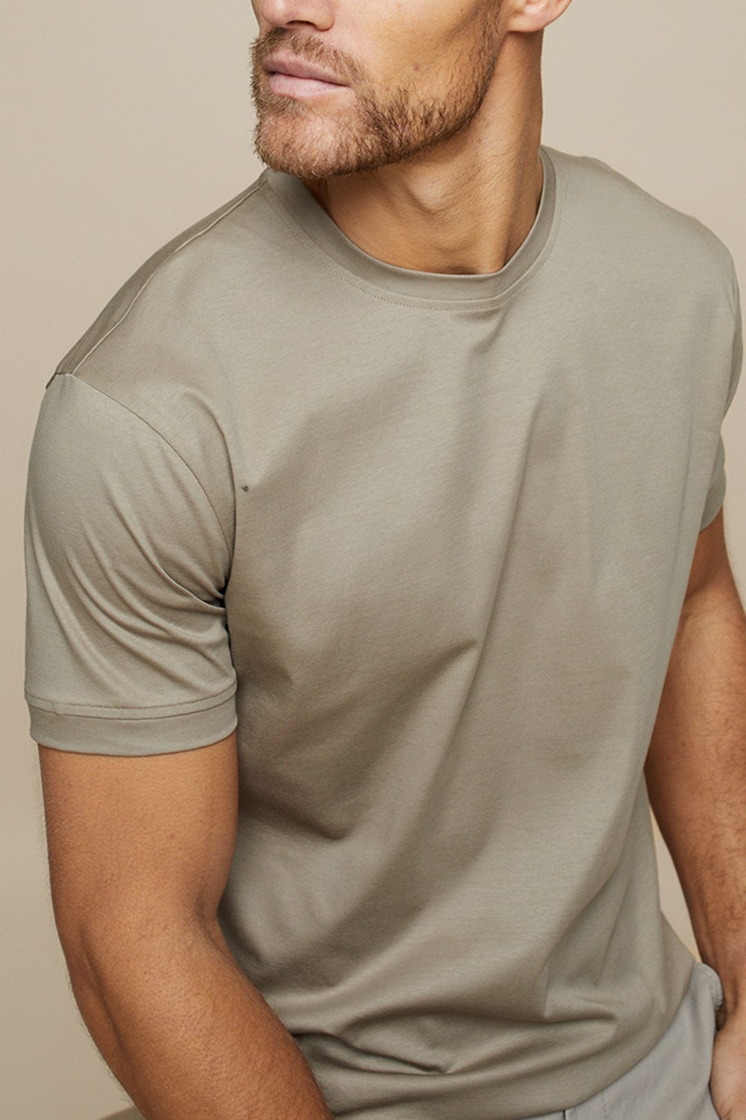 Bernard | Basic Men's T-Shirt | Relaxed Fit | Casual & Comfortable